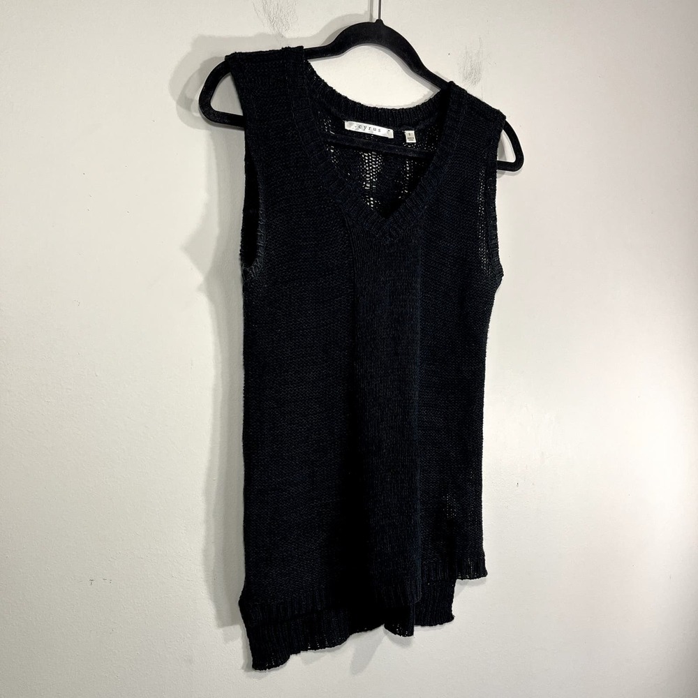 cyrus‎ Black Back Cable Knit Sweater Vest Small